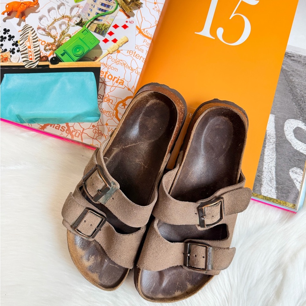 Birkenstock Tan Sandals with Buckle Straps